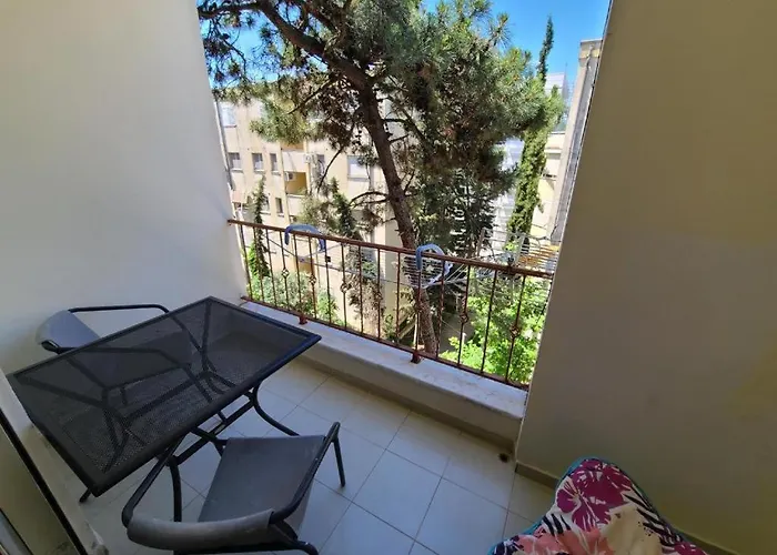 Bora's Apartment, Apartment Golem (Tirana)