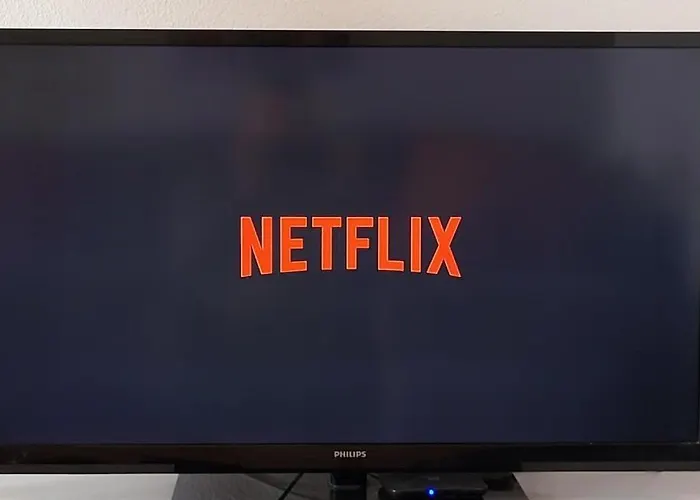 Bora's Apartment, Διαμέρισμα *