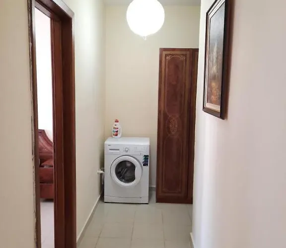 Bora's Apartment, Διαμέρισμα